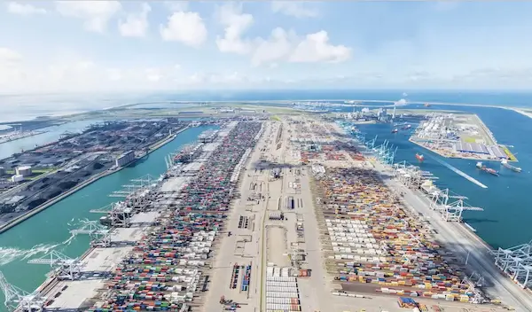 7. Puerto de Rotterdam (Países Bajos) como principal megapuerto de europa
