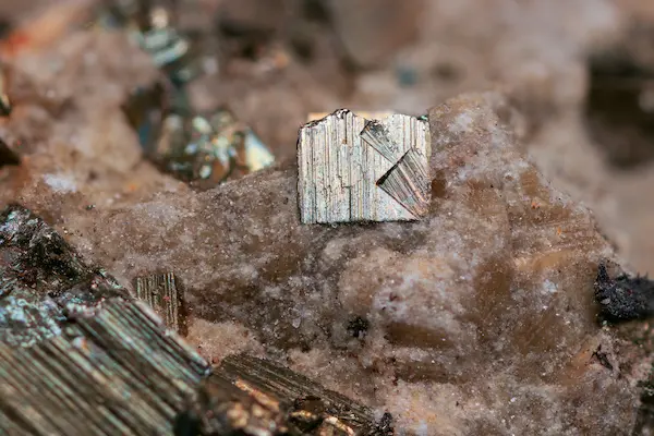 Preguntas frecuentes sobre el antimonio mineral